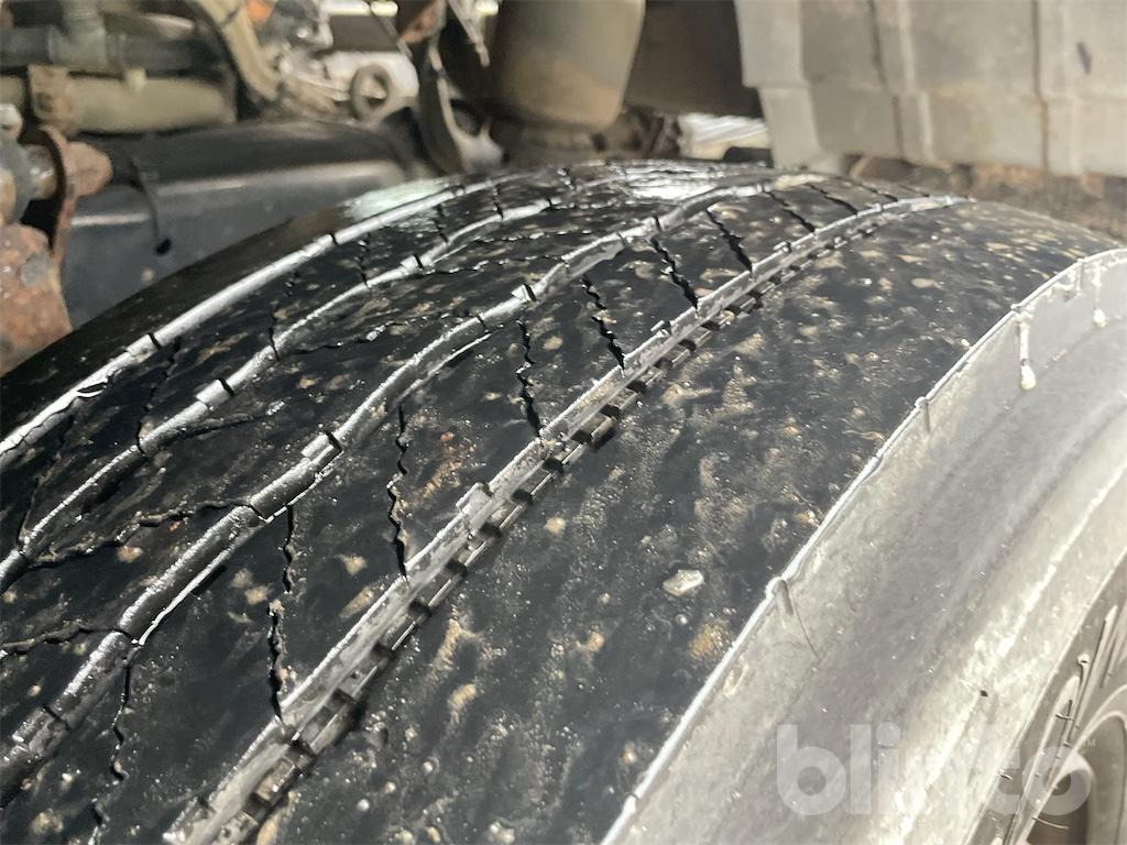 Camión multibasculante MAN TGA 26.430 (2007)