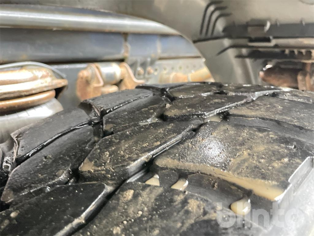 Camión multibasculante MAN TGA 26.430 (2007)