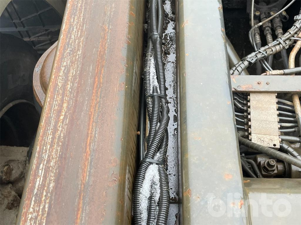 Camión multibasculante MAN TGA 26.430 (2007)