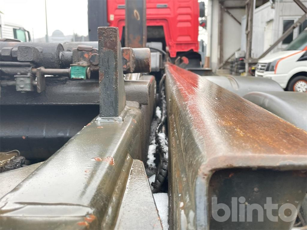 Camión multibasculante MAN TGA 26.430 (2007)