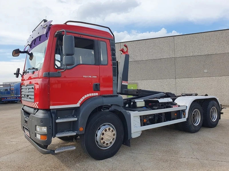 Camión multibasculante MAN TGA 28.390