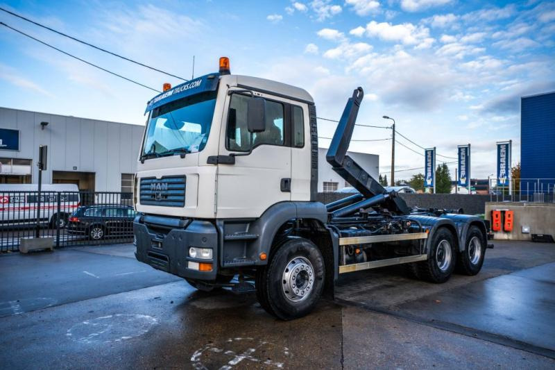 Camión multibasculante MAN TGA 33.360 BB