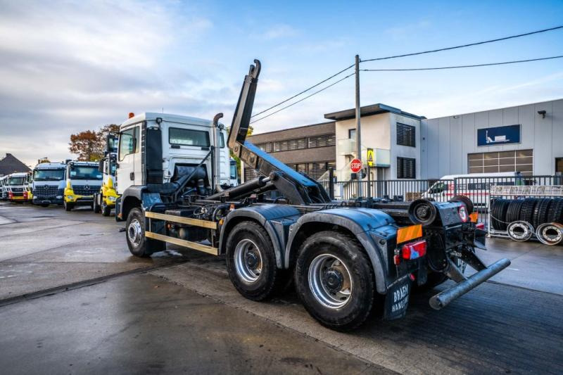 Camión multibasculante MAN TGA 33.360 BB