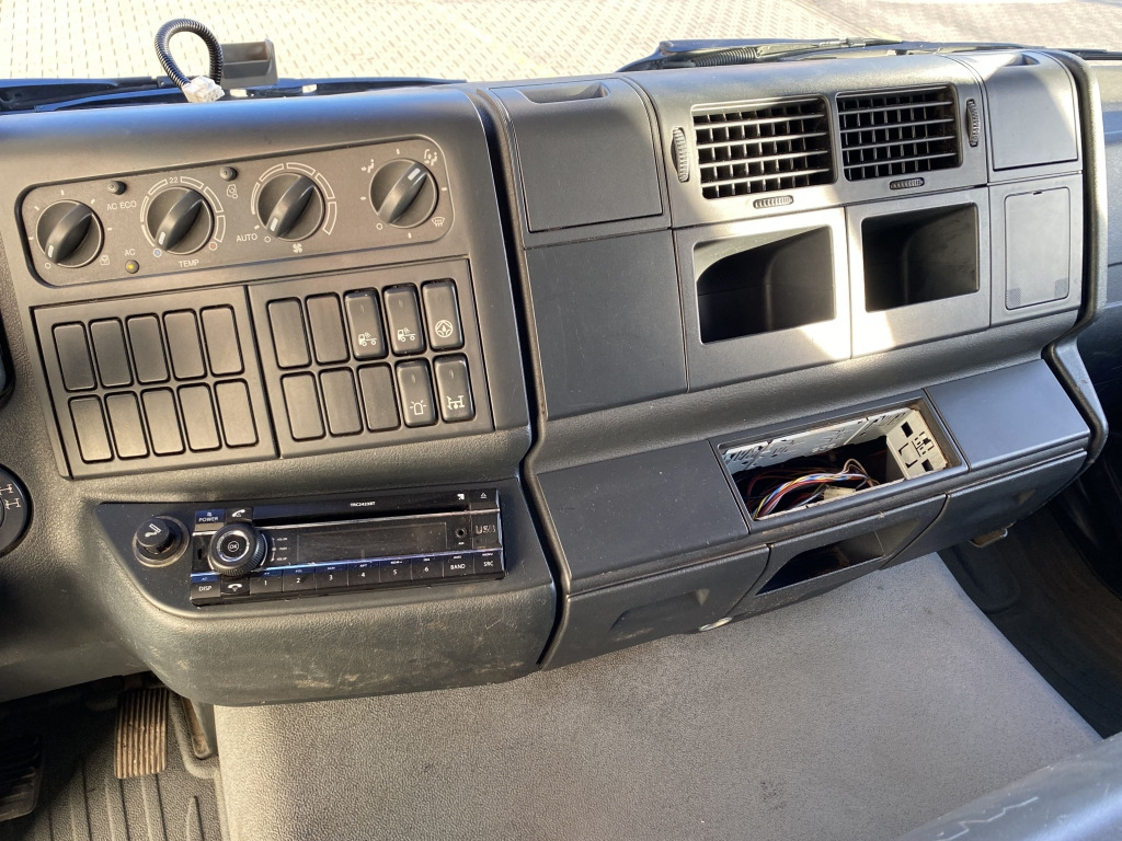 Camión multibasculante MAN TGA 33.390 6x6 BB