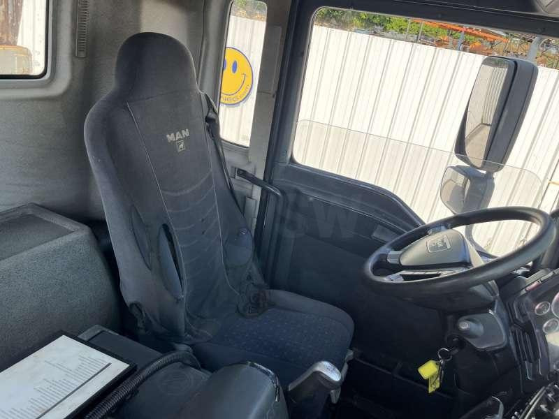 Camión multibasculante MAN TGA 35.440 8X4