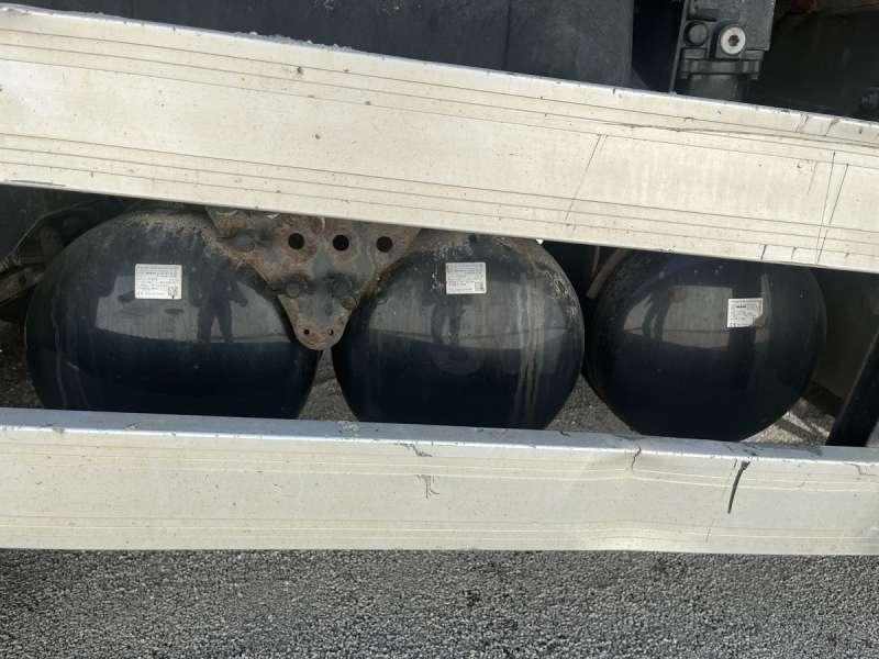 Camión multibasculante MAN TGA 35.440 8X4