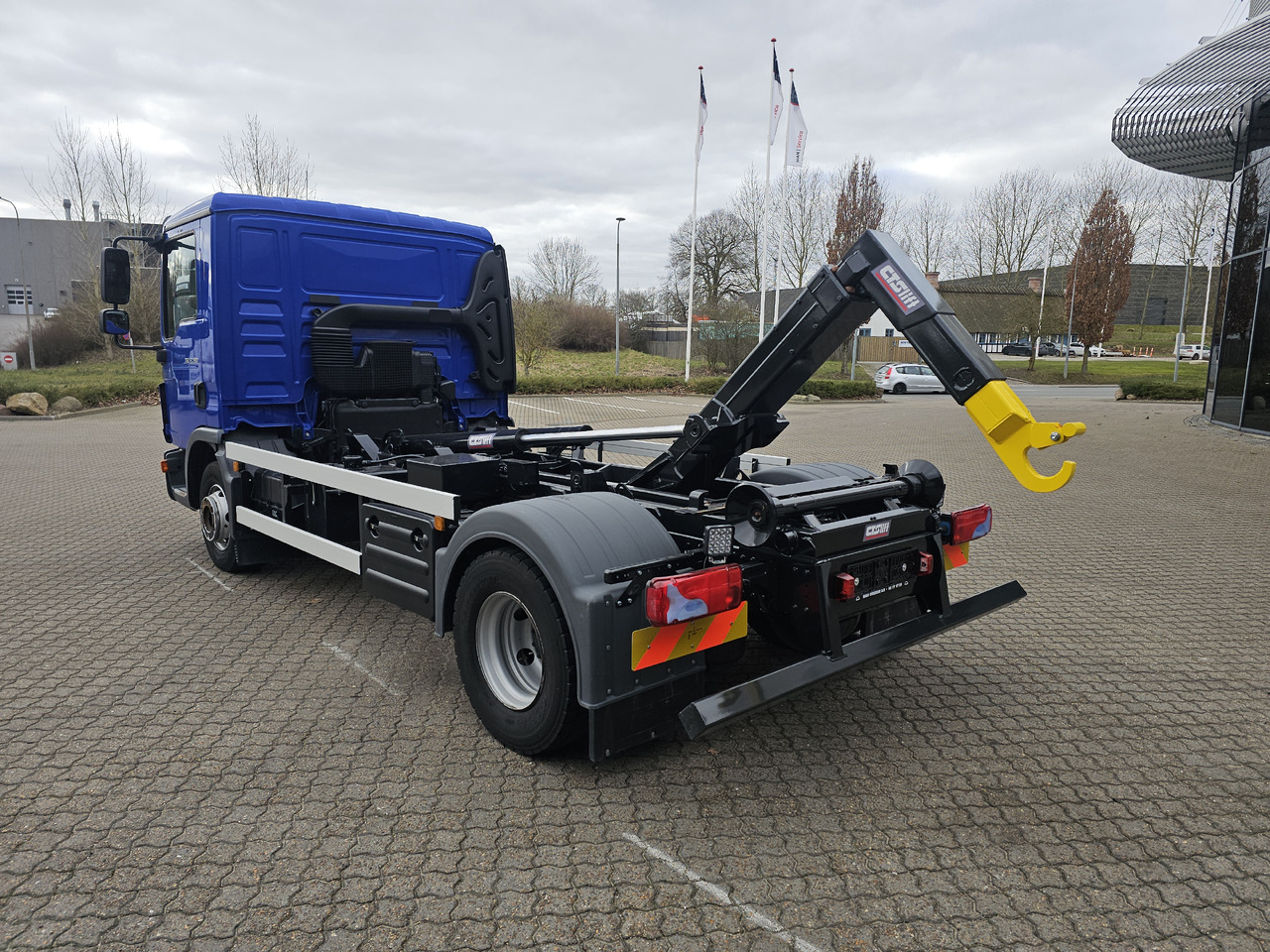 Camión multibasculante MAN TGL 12.190 BL