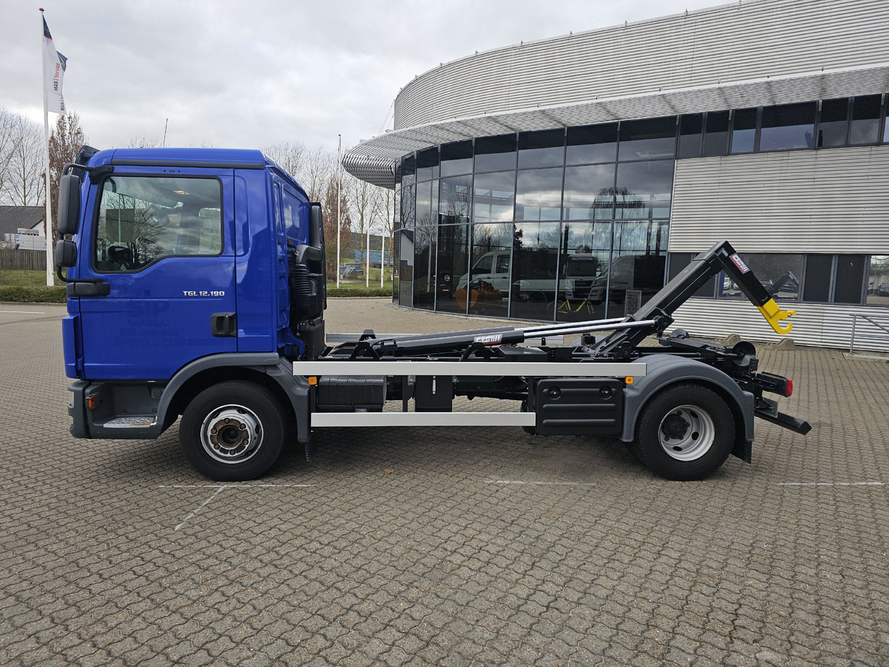 Camión multibasculante MAN TGL 12.190 BL
