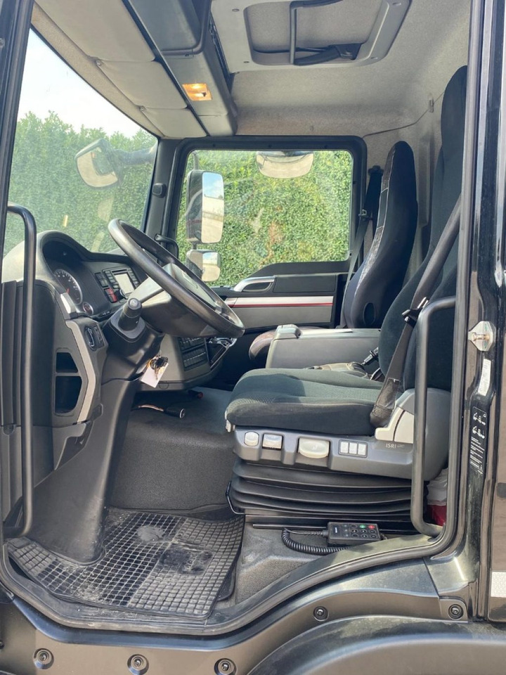 Camión multibasculante MAN TGL 12.220 CON SCARRABILE NUOVO