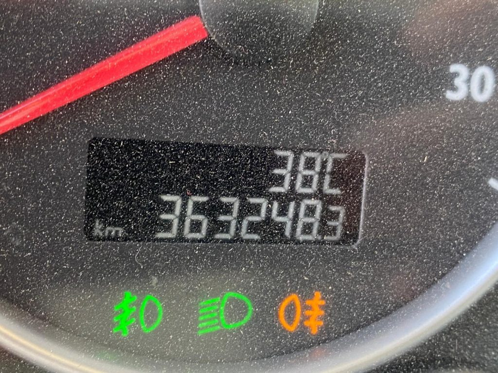 Camión multibasculante MAN TGL 12.220 CON SCARRABILE NUOVO