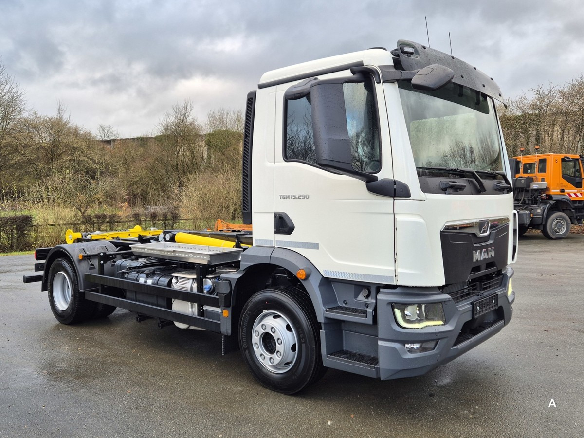 Camión multibasculante MAN TGM 15.290 BL Abrollkipper PowerMatic Standheiz.