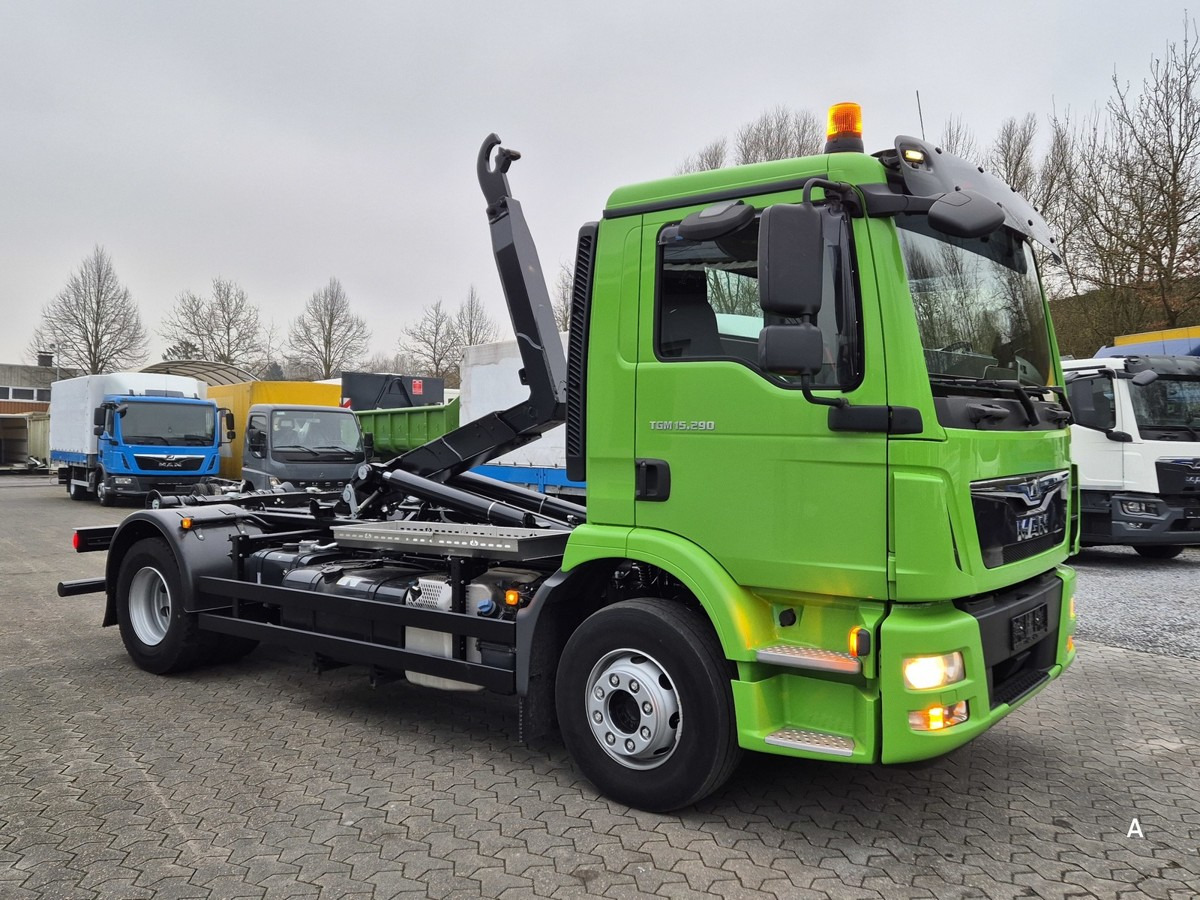 Camión multibasculante MAN TGM 15.290 BL Aut. Abrollkipper AHK