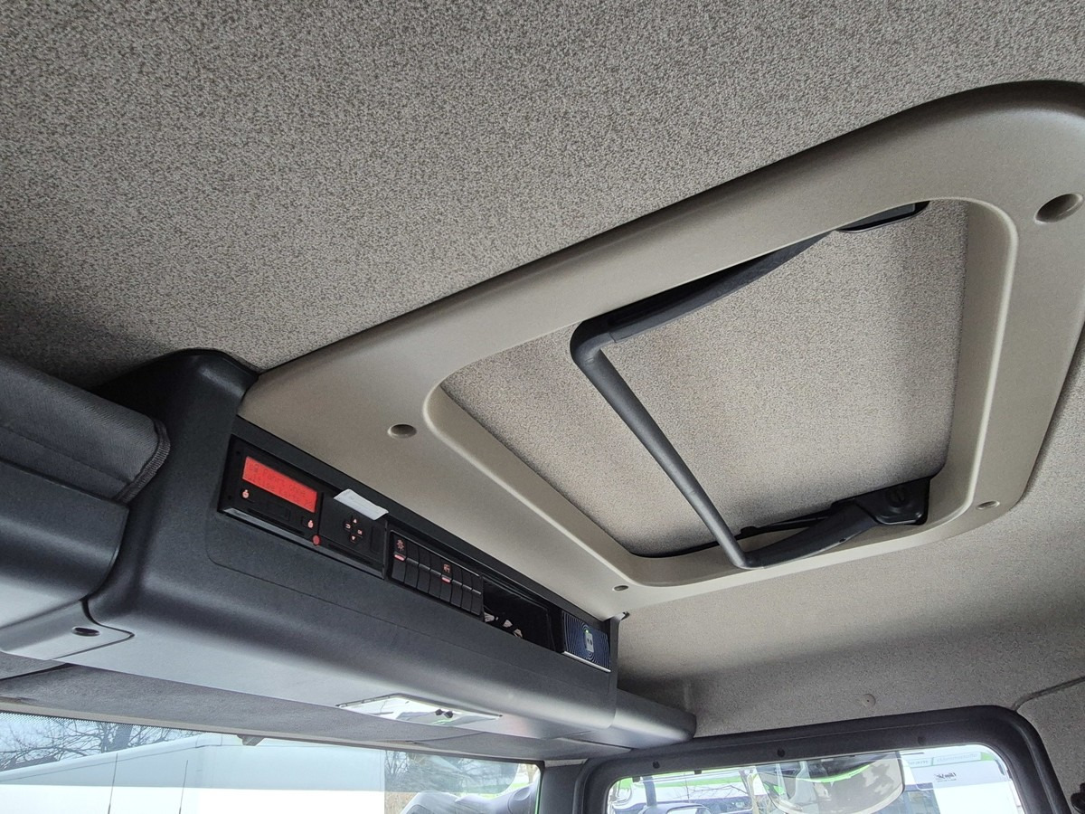 Camión multibasculante MAN TGM 15.290 BL Aut. Abrollkipper AHK