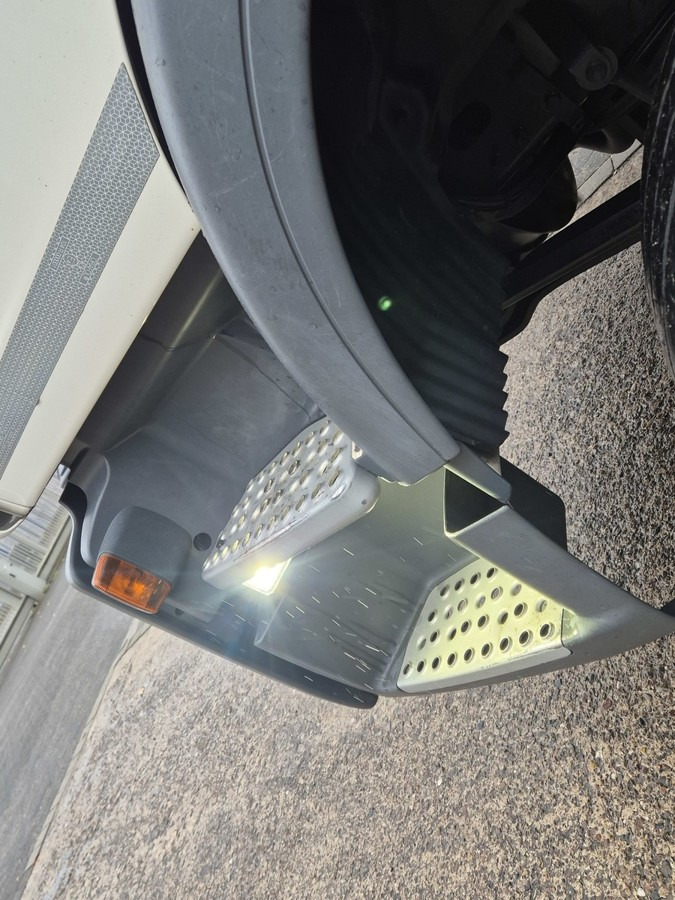 Camión multibasculante MAN TGM 15.290 BL Aut. Abrollkipper AHK