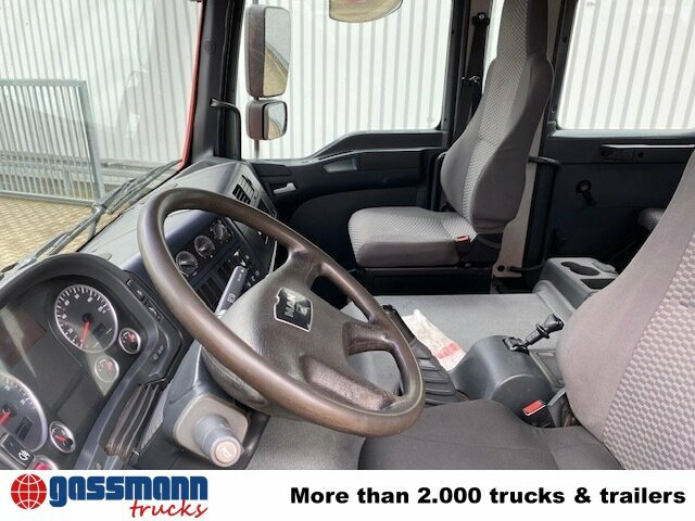 Camión multibasculante MAN TGM 18.280 4x2 BL Doka