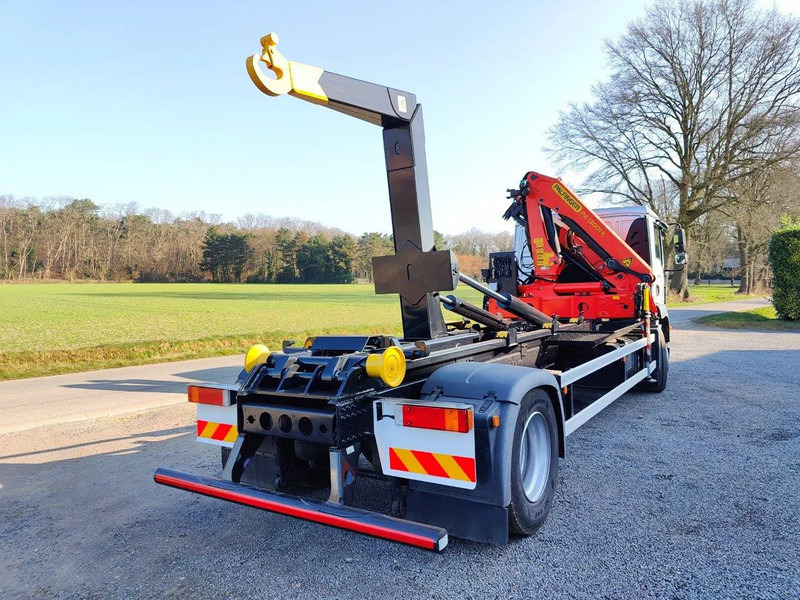 Camión multibasculante MAN TGM 18.290 Container + Palfinger PK13001