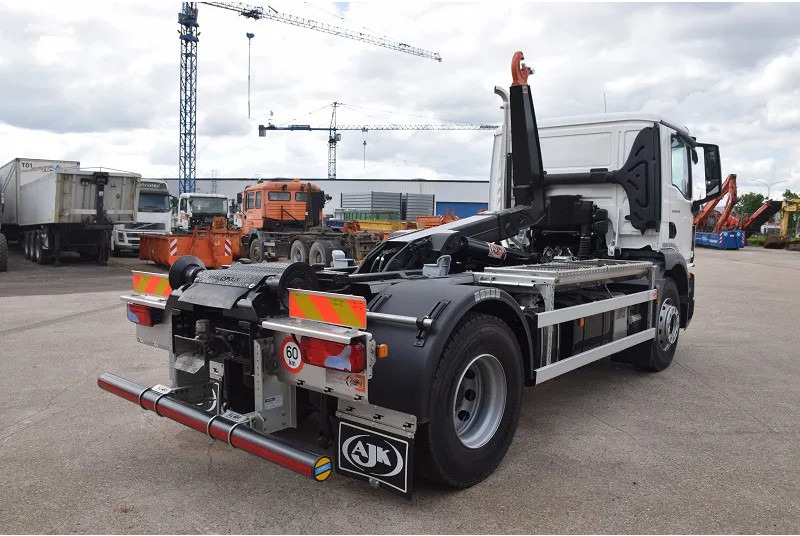 Camión multibasculante MAN TGM 18.320