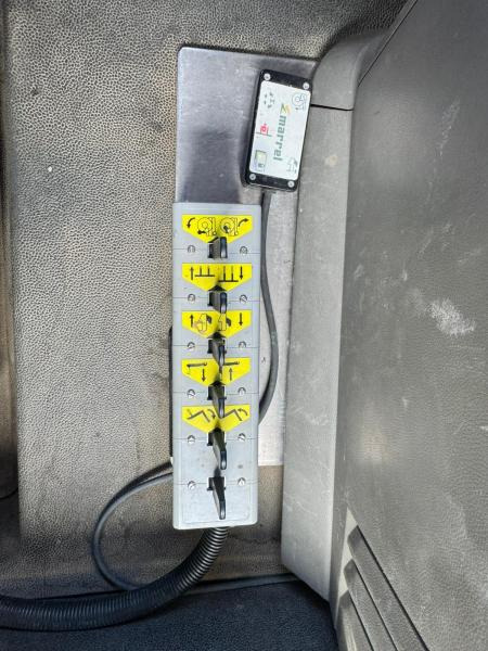 Camión multibasculante MAN TGS 18.360. 4X4