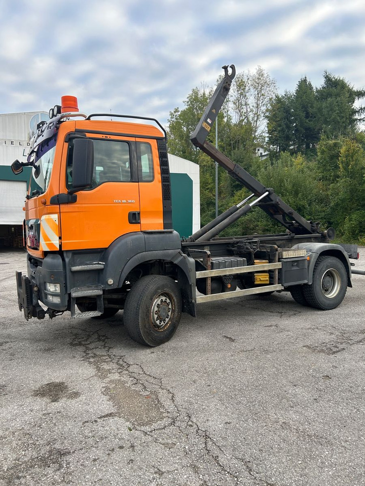 Camión multibasculante MAN TGS 18.360 4x4 BL