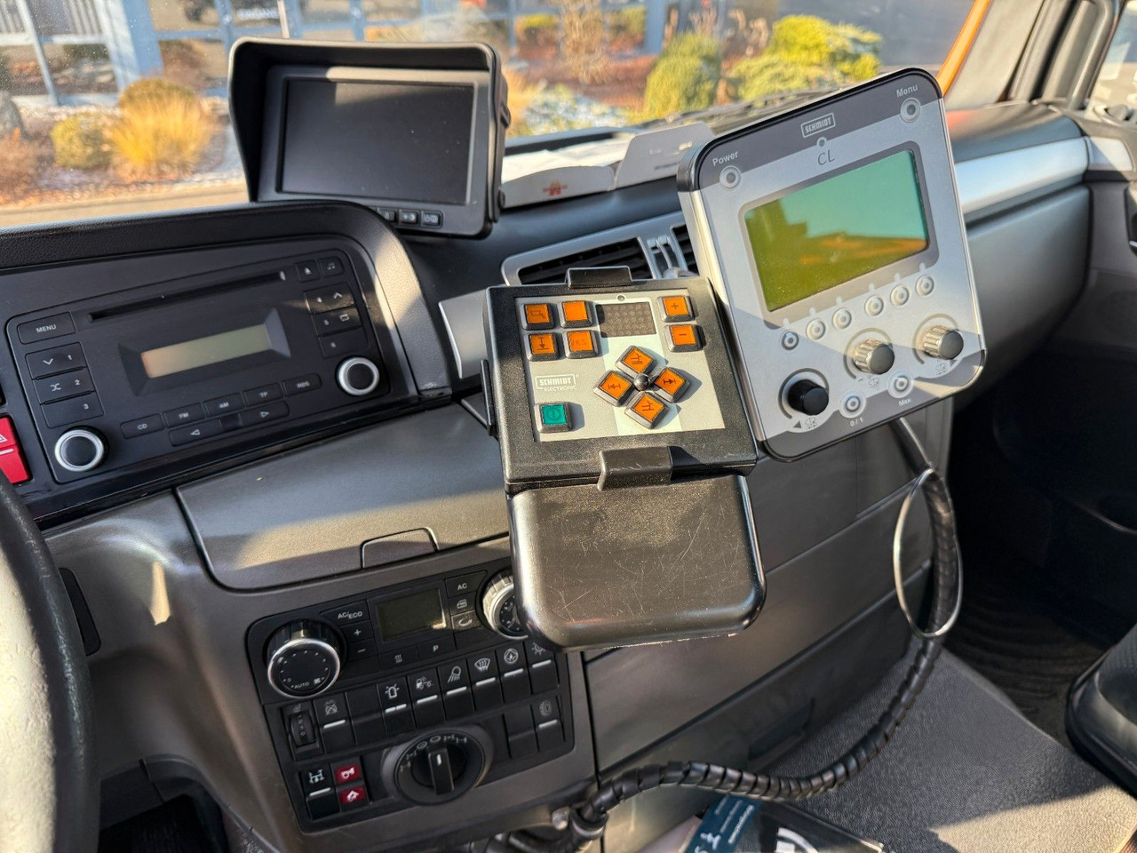 Camión multibasculante MAN TGS 18.360 4x4 Winterdienst Meiller Abroller