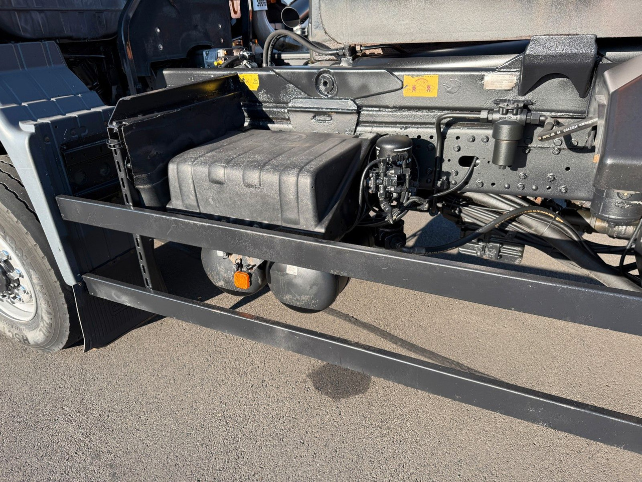 Camión multibasculante MAN TGS 18.360 4x4 Winterdienst Meiller Abroller