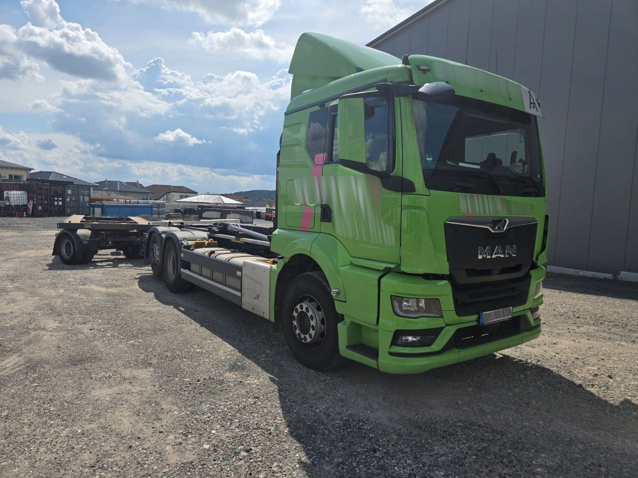 Camión multibasculante MAN TGS 2651 Abrollkipper HIAB Lift -Lenkachse