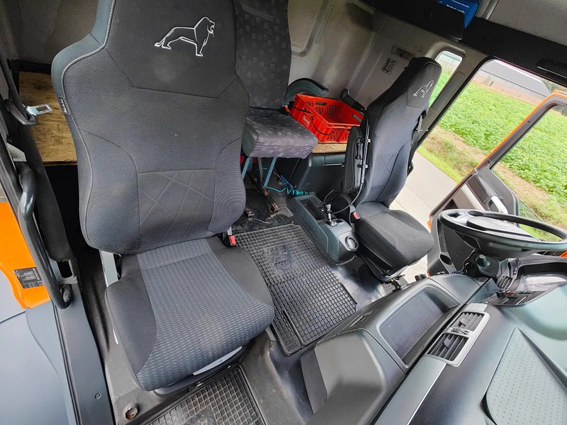 Camión multibasculante MAN TGS 26.320 Palfinger PK20002 Cotainer Marrel