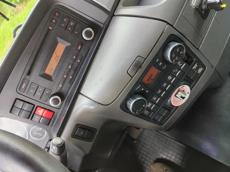 Camión multibasculante MAN TGS 26.320 Palfinger PK20002 Cotainer Marrel