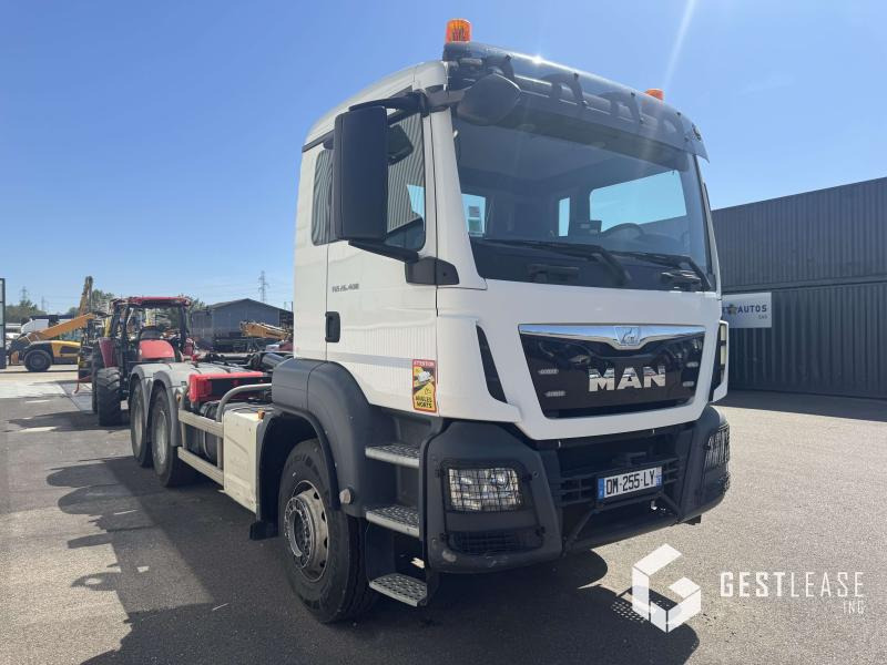 Camión multibasculante MAN TGS 26.400