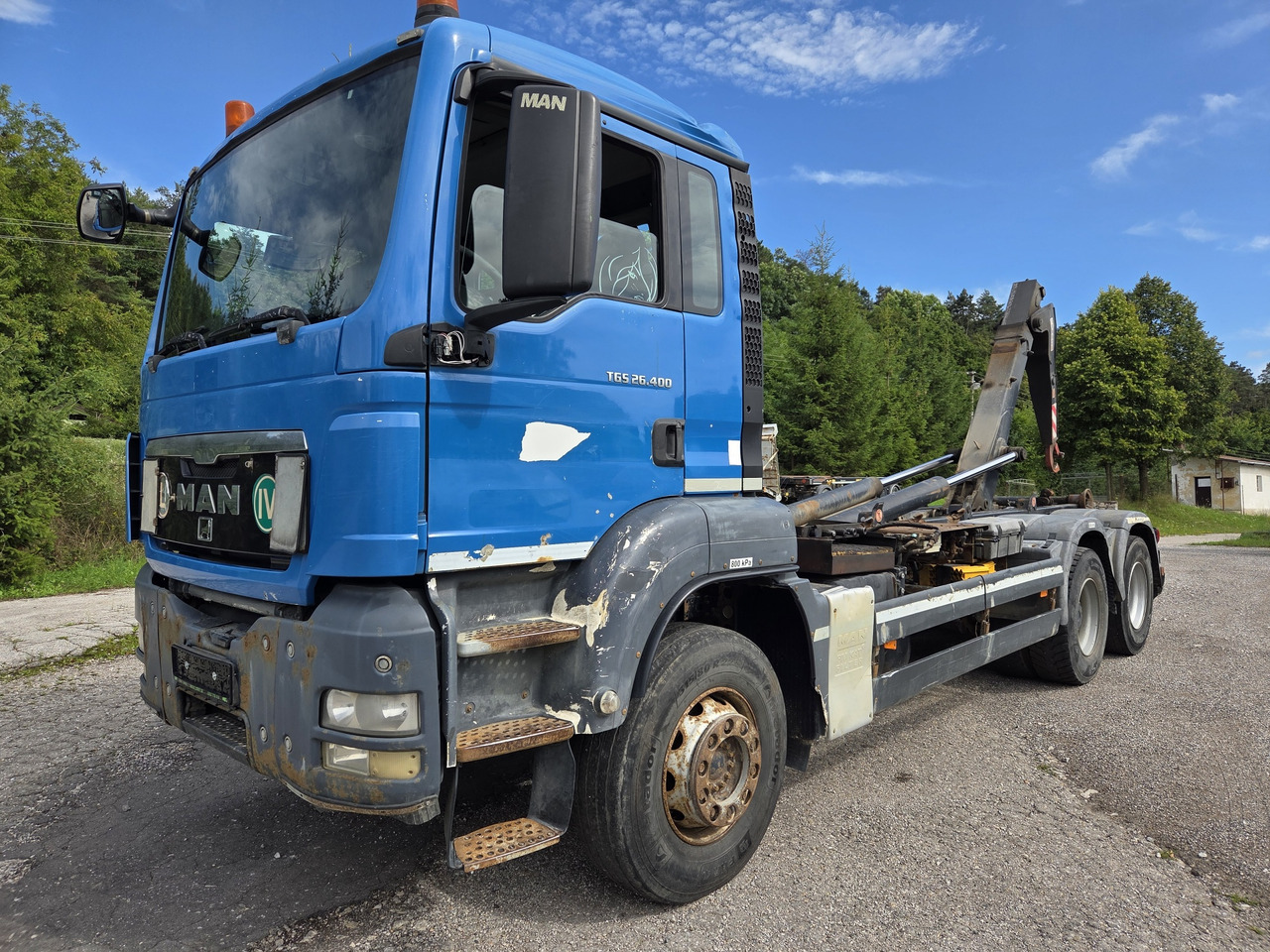 Camión multibasculante MAN TGS 26.400 6X4BB 20 TON abrollkipper