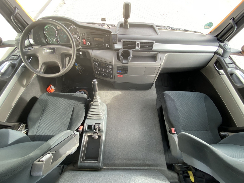 Camión multibasculante MAN TGS 26.400 6x4 H-4 BL