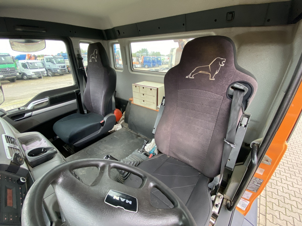 Camión multibasculante MAN TGS 26.400 6x4 H-4 BL