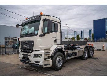 Camión multibasculante MAN TGS 26.430 6x2-4 BL