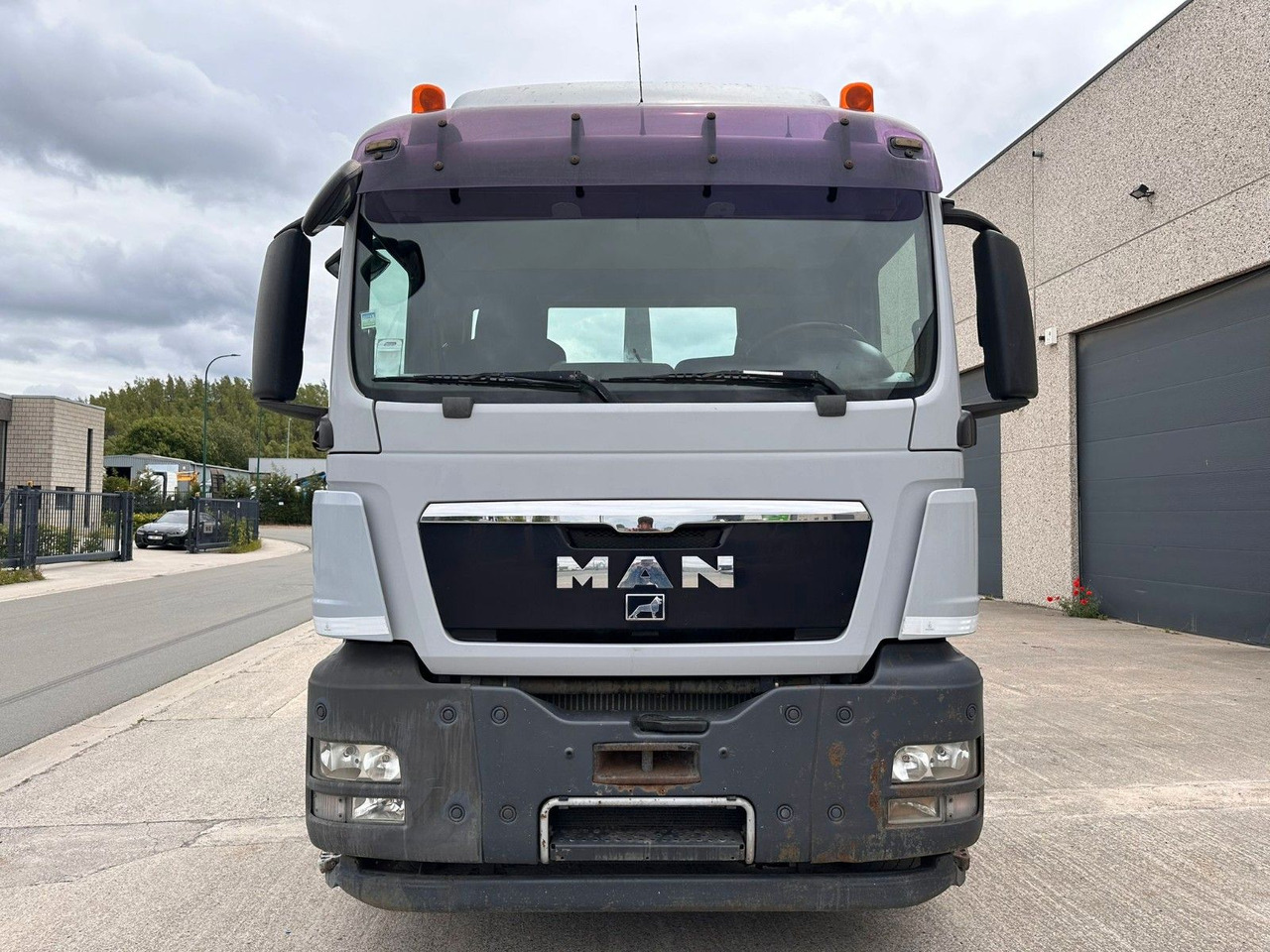 Camión multibasculante MAN TGS 26.440. 6x4. Klima.