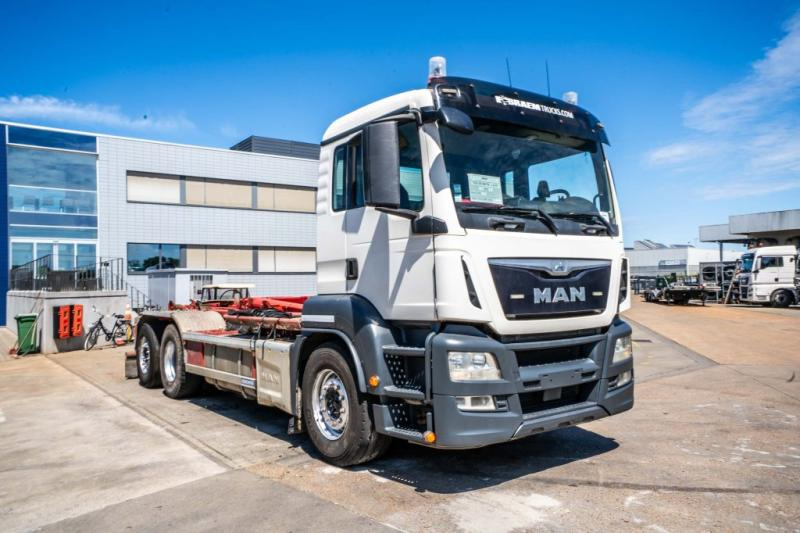 Camión multibasculante MAN TGS 26.440 BL - AJK