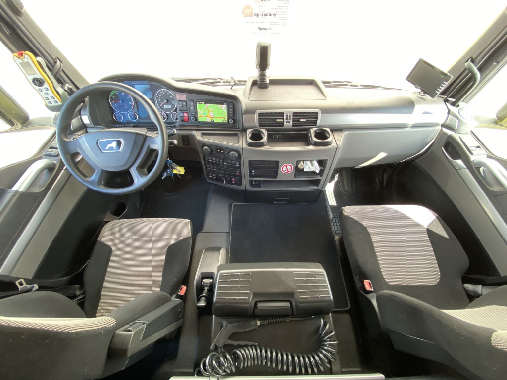 Camión multibasculante MAN TGS 26.460 6x2-4 BL