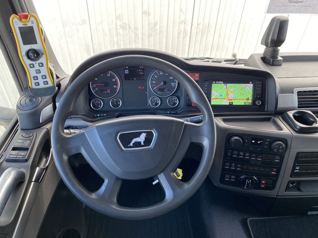 Camión multibasculante MAN TGS 26.460 6x2-4 BL