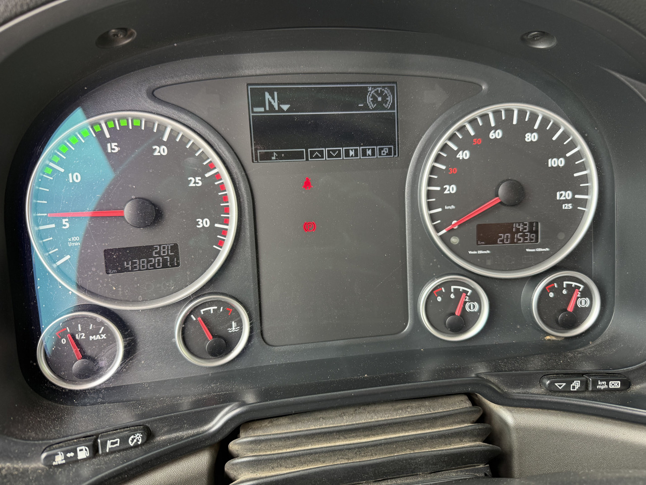 Camión multibasculante MAN TGS 26.480 6X6H Haken