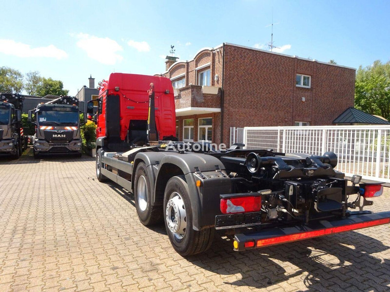 Camión multibasculante MAN TGS 26.480 Hook lift truck 6x2