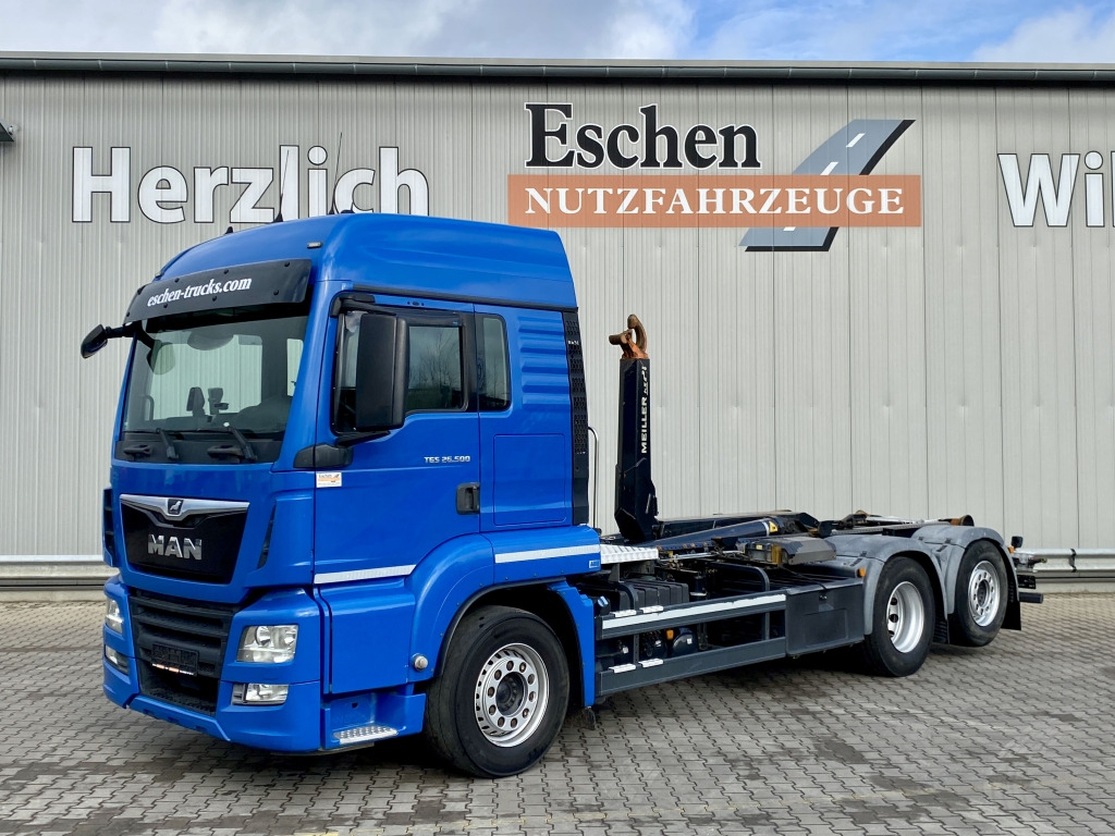 Camión multibasculante MAN TGS 26.500 6x2-4 LL