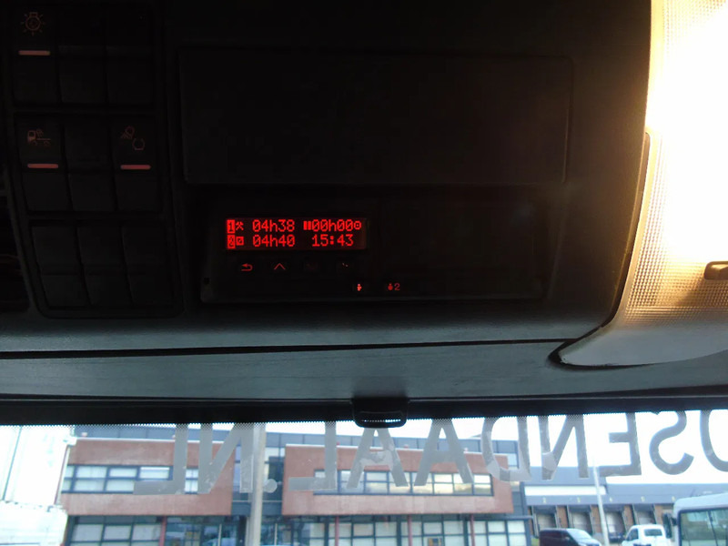 Camión multibasculante MAN TGS 28.470 + 20T hook + 6x2