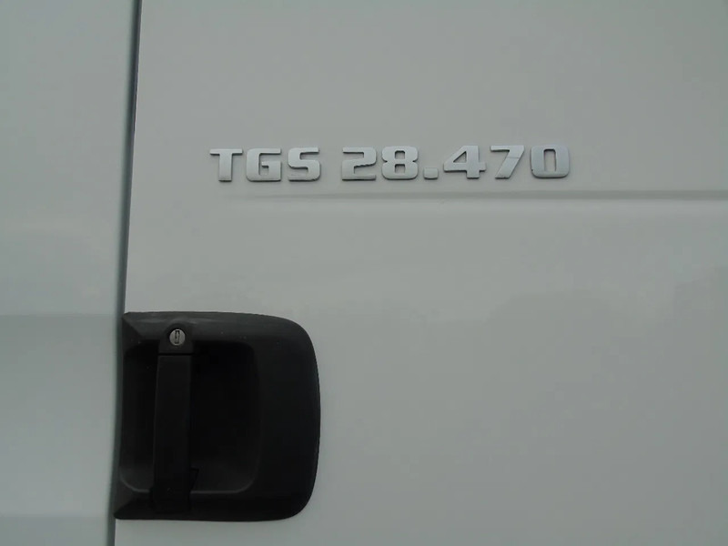 Camión multibasculante MAN TGS 28.470 + 20T hook + 6x2