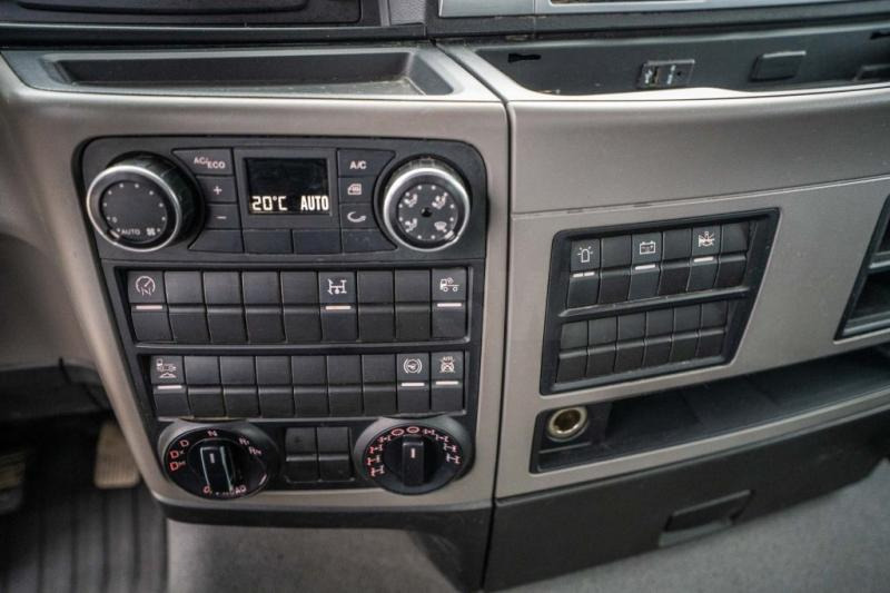 Camión multibasculante MAN TGS 33.420 BB (containerbak:+3000 € )