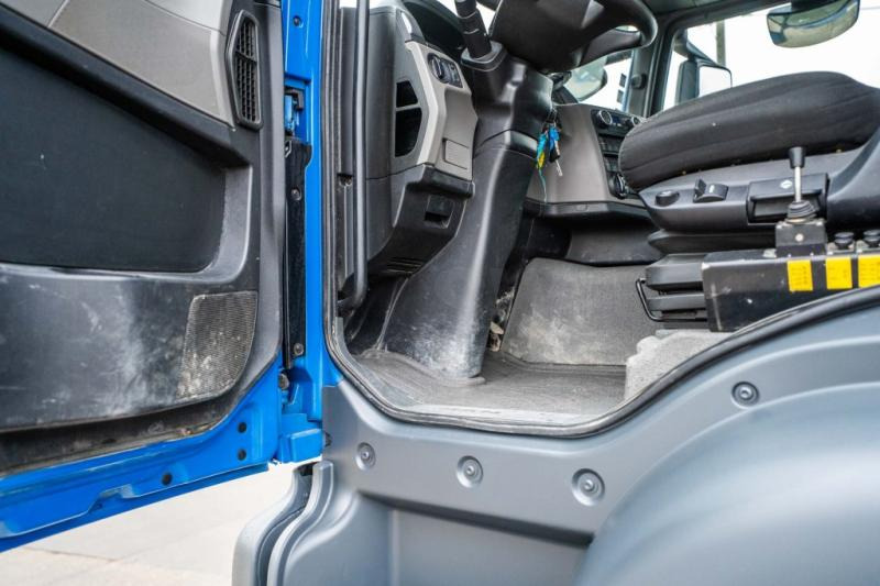 Camión multibasculante MAN TGS 33.420 BB (containerbak:+3000 € )