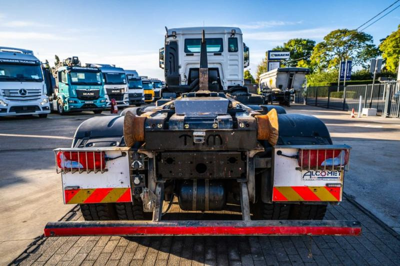 Camión multibasculante MAN TGS 33.430 BL