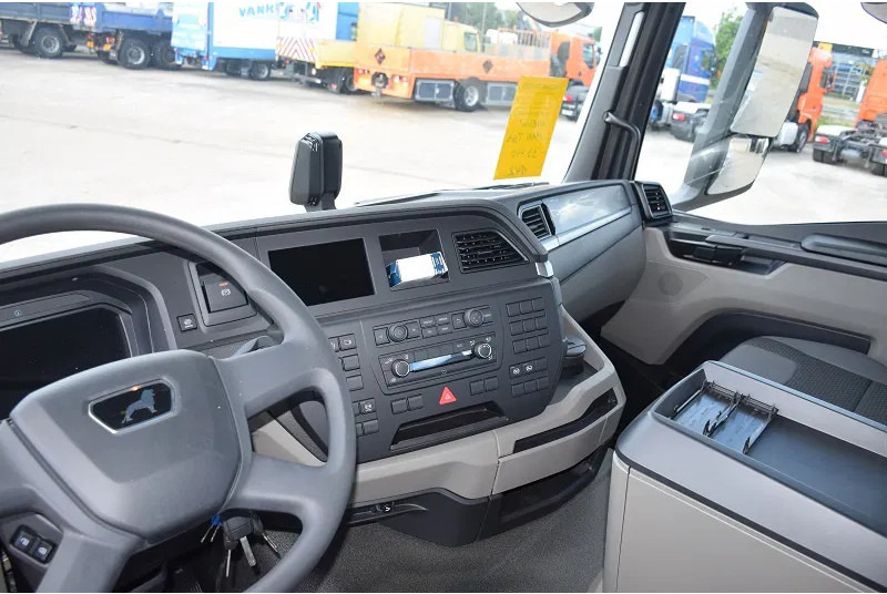 Camión multibasculante MAN TGS 33.440