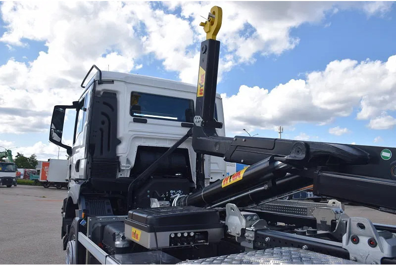 Camión multibasculante MAN TGS 33.440