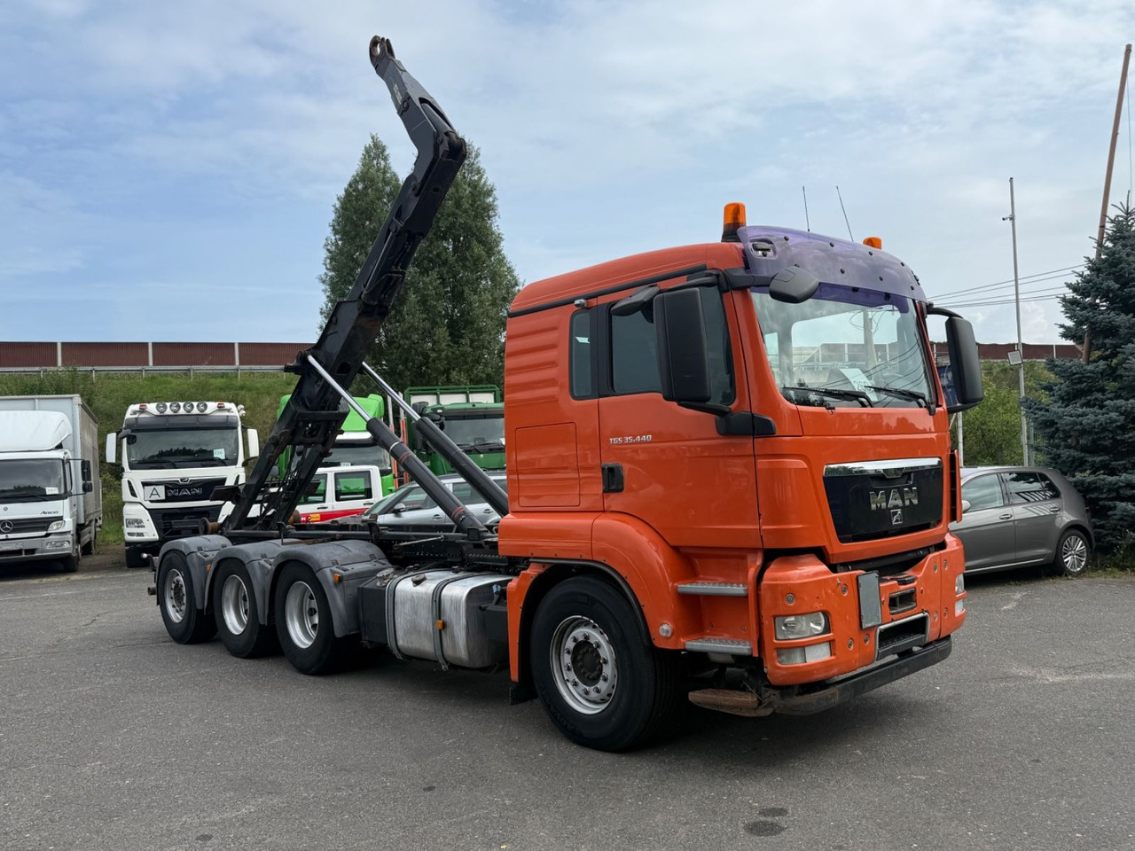 Camión multibasculante MAN TGS 35.440