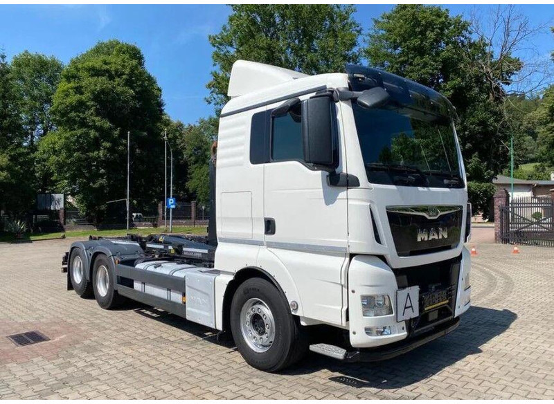 Camión multibasculante MAN TGX 26.440
