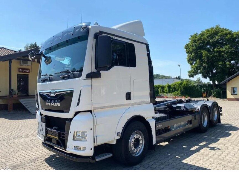 Camión multibasculante MAN TGX 26.440